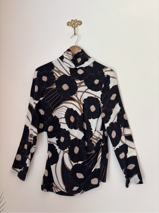 Rachel Comey Tops - Rachel Comey Psychedelic Floral Silk Asymmetrical Batwing Top Sz 6 Mod Luxury